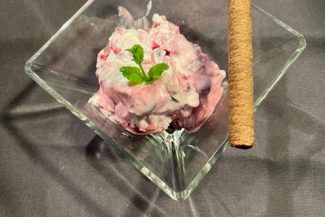 petite berry cheescake ice cream
