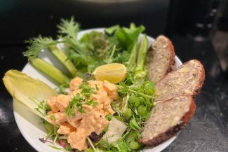 petite prawn marie rose salad